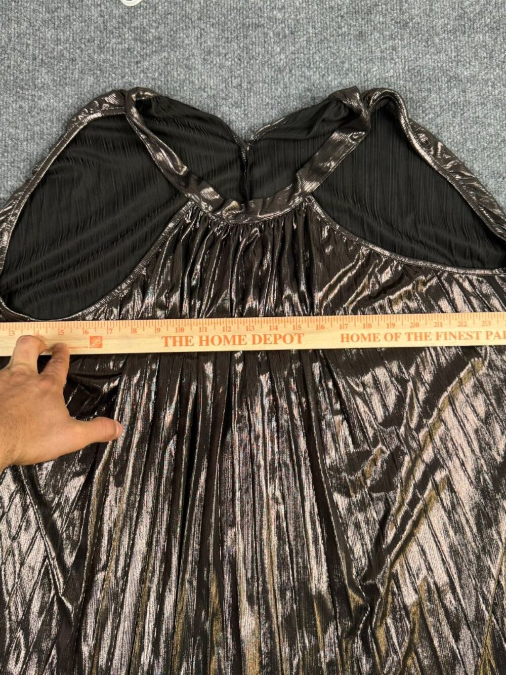 Women's Metallic Bronze Pleated Halter Top One Size - Picture 5 of 7